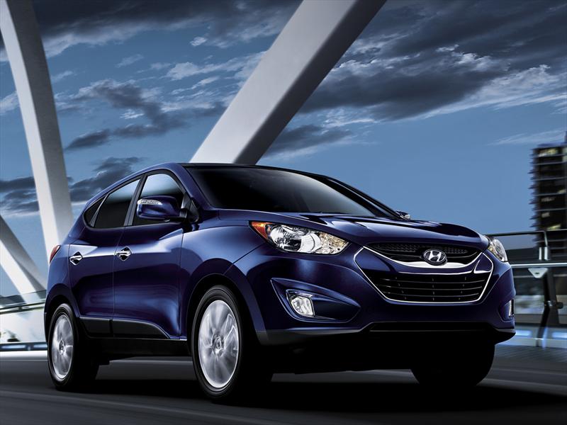 Купить фаркоп на Hyundai в Великом Новгороде